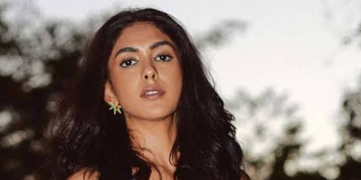 Mrunal Thakur reveals why she shared her crying picture