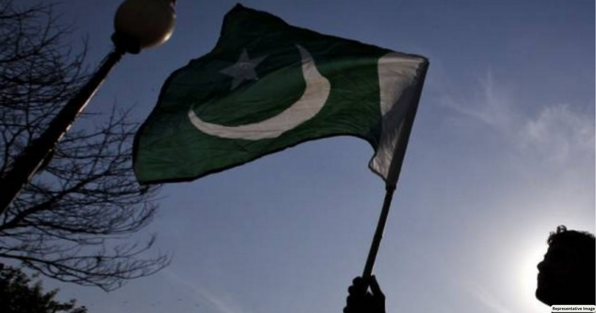 Pakistan: Unidentified gunmen kills 5 customs officials, minor girl