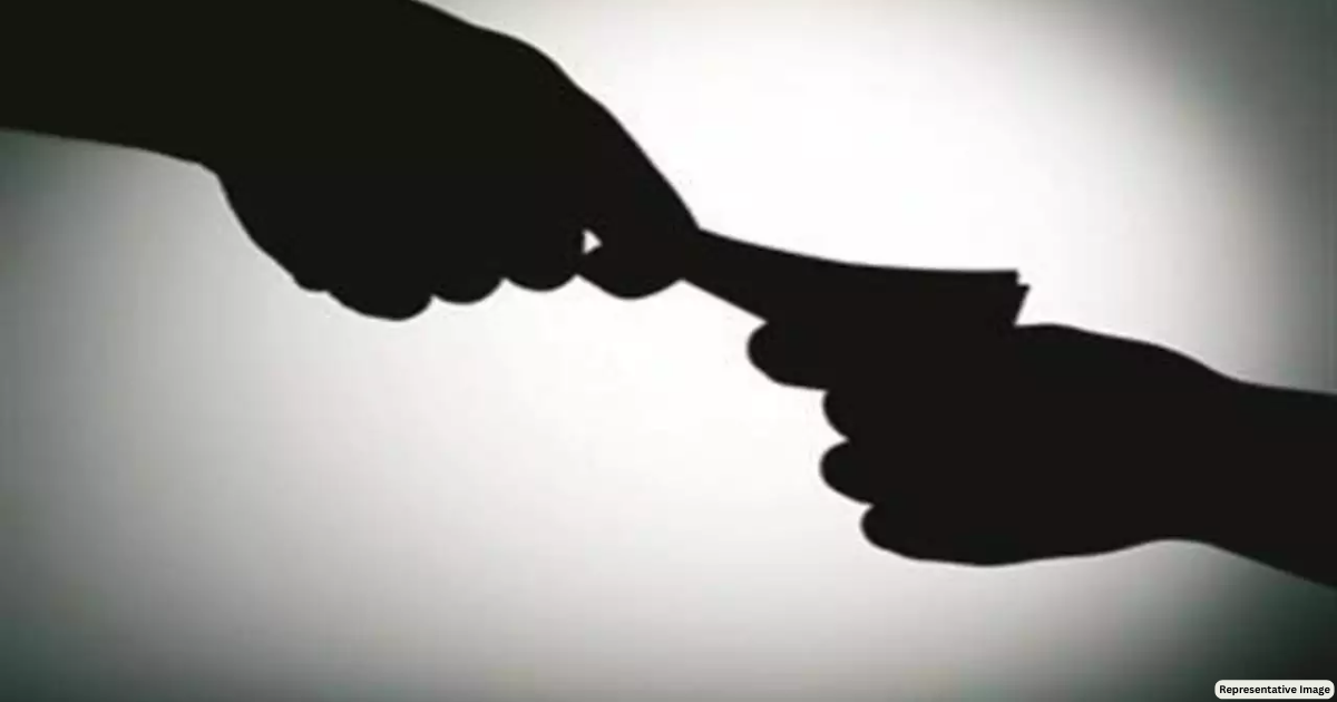 Municipality chairman caught red-handed with Rs 65,000 bribe