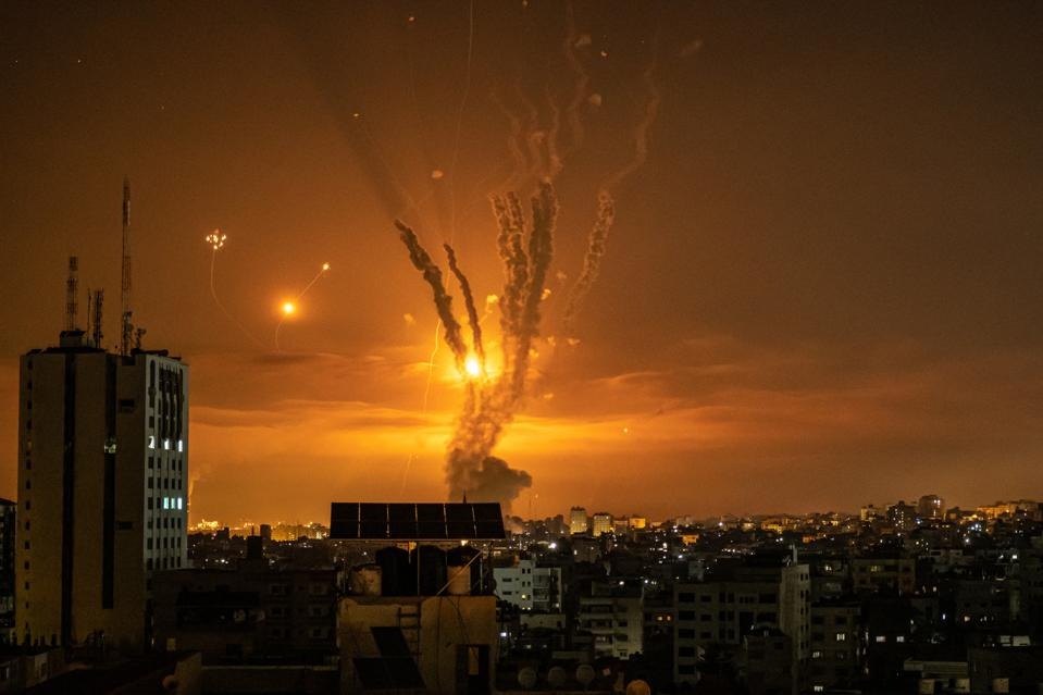 Hamas threatens Ashkelon with major rocket attack as Israel-Gaza conflict grows intense