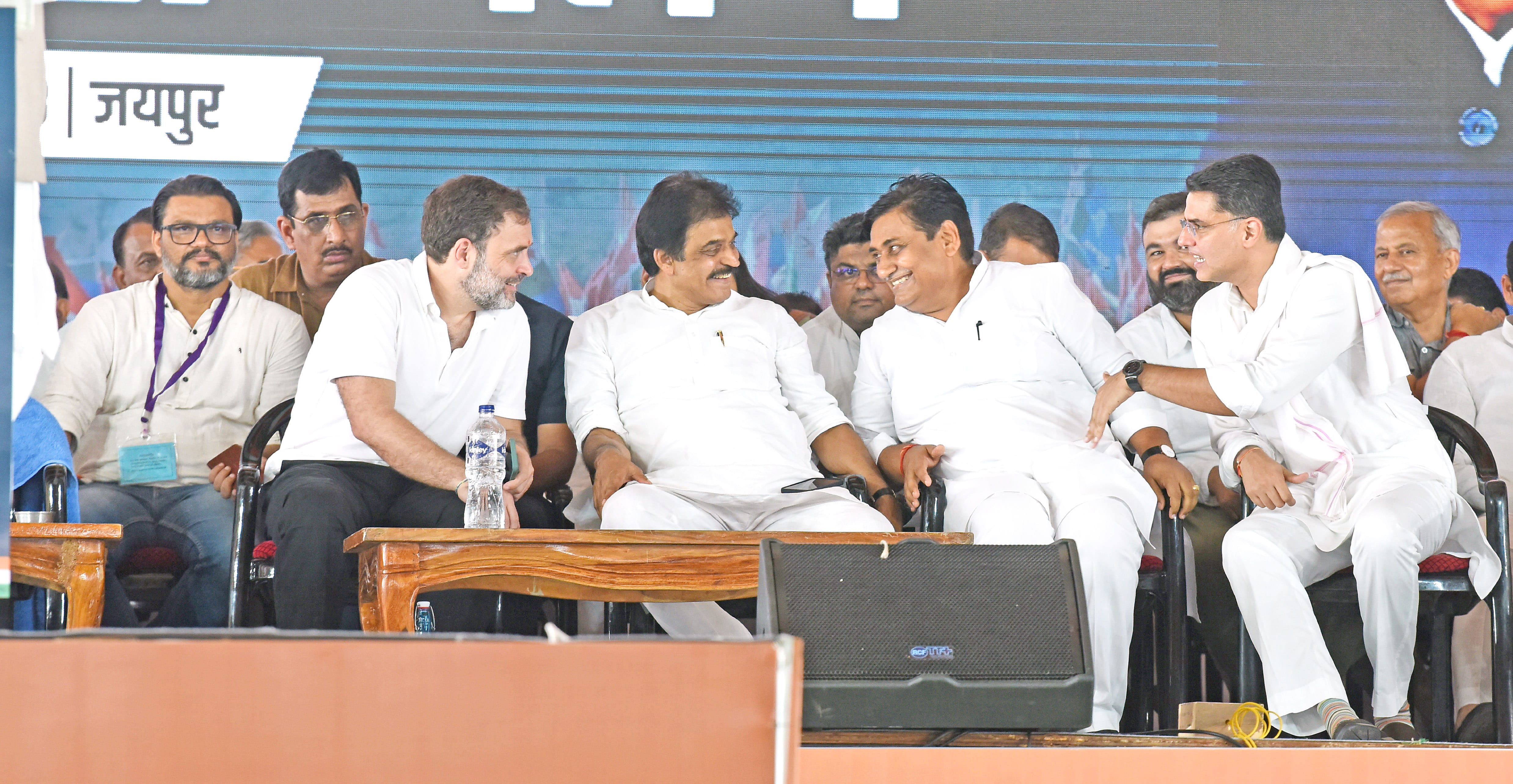 Rahul Gandhi, KC Venugopal, Govind Singh Dotasra and Sachin Pilot sharing a lighter moment at Mansarovar, in Jaipur.