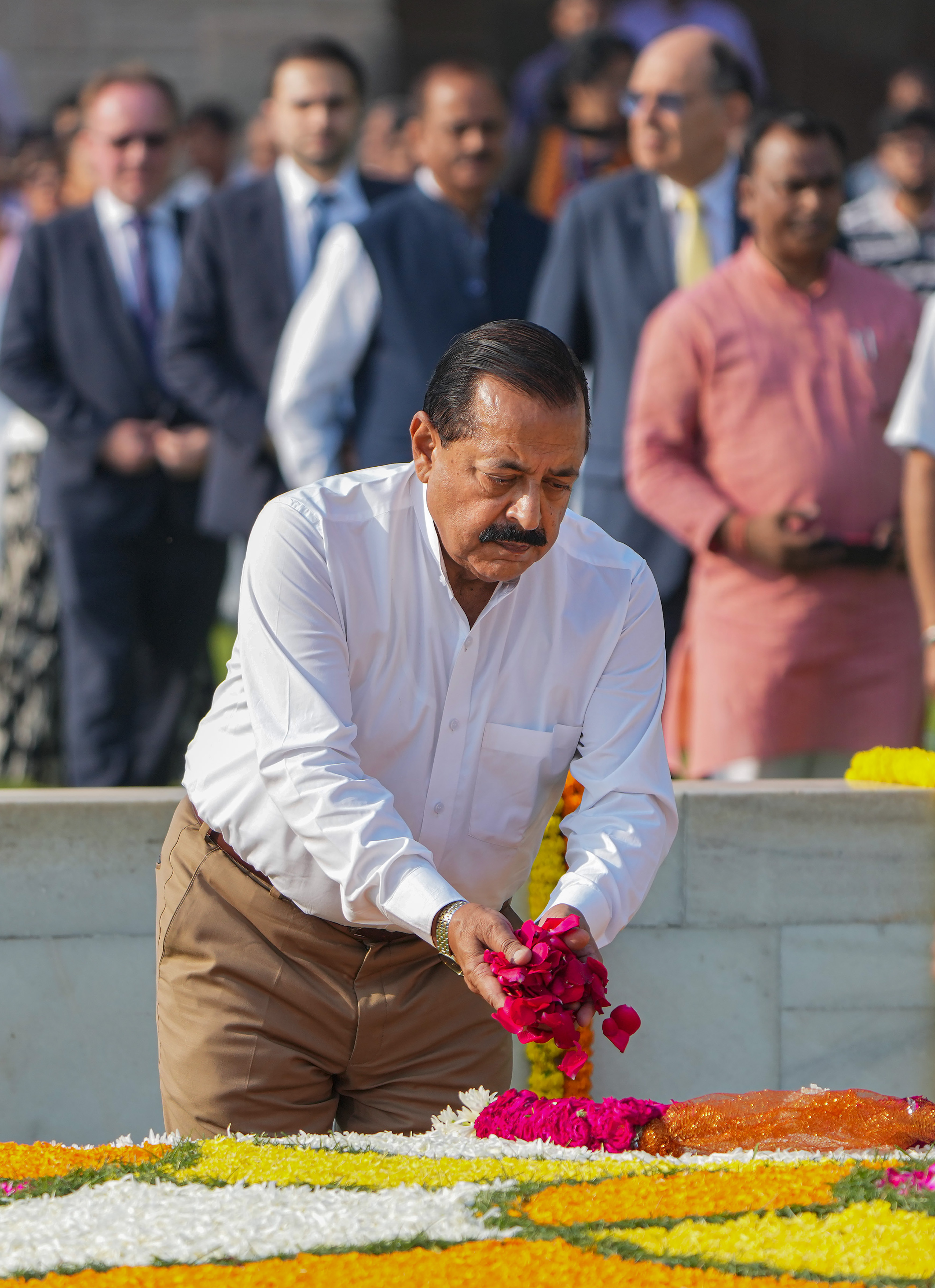 Union Minister of State (Ind. Charge) Science and Technology Dr Jitendra Singh pays tribute to Mahatma Gandhi at Raj Ghat on Gandhi Jayanti, in New Delhi on Monday. -ANI